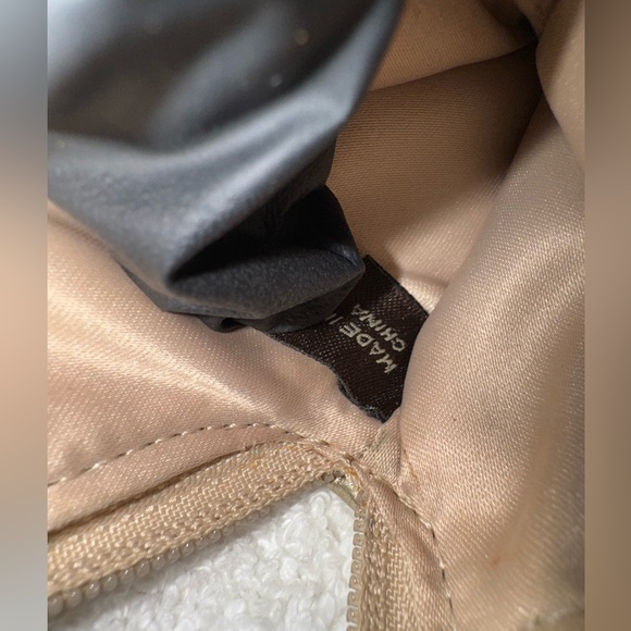 Coach Vintage multicolor wristlet. - Picture 6 of 9